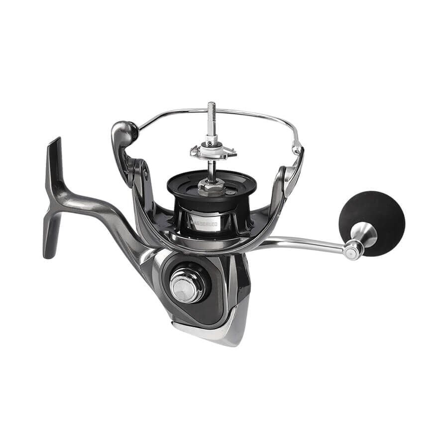 Daiwa Luvias 24 PC LT 3000 D Spin Olta Makinesi